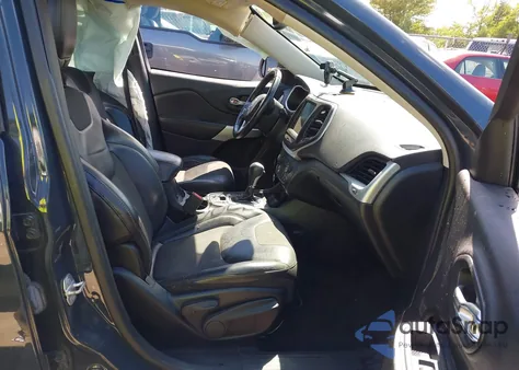 2018 Jeep Cherokee Latitude Plus Fwd from USA, damaged, VIN 1C4PJLLB8JD573877